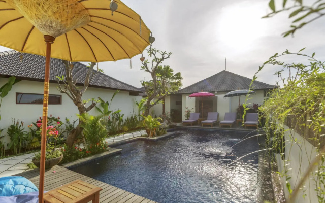 Solo Villas and Retreat