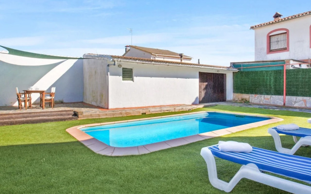 Spacious Holiday Home in Vidreres With Pool