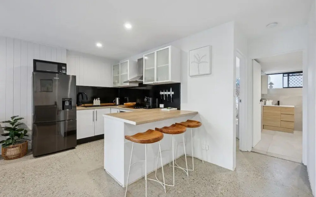 Spacious 1-bed Apartment in Coolangatta