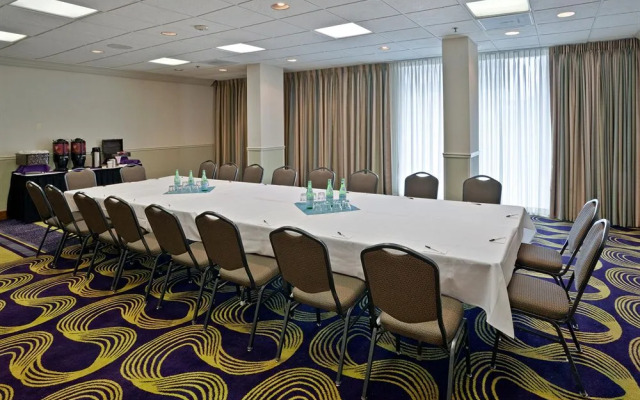 Radisson Rochester Riverside