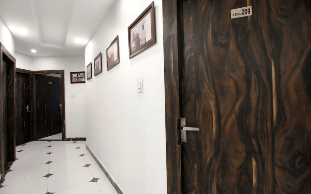 Hotel HTC By OYO Rooms