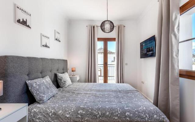 Amazing view to golf courses 14 pax