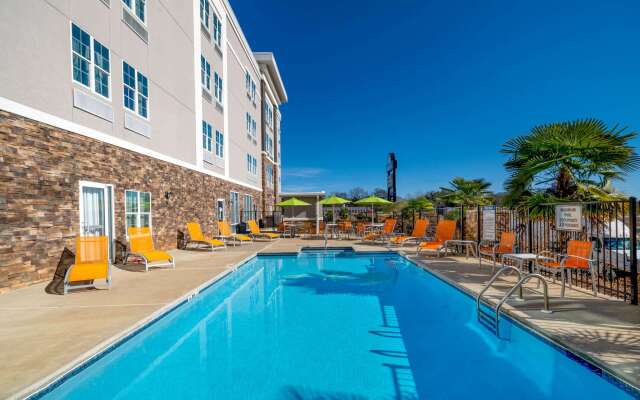 La Quinta Inn & Suites by Wyndham Forsyth