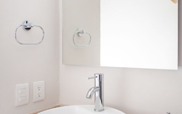 XKAA Ocean View Condos By Smart Rentals