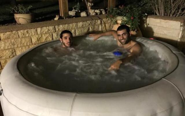 Beautiful Place for Two - Tzimer