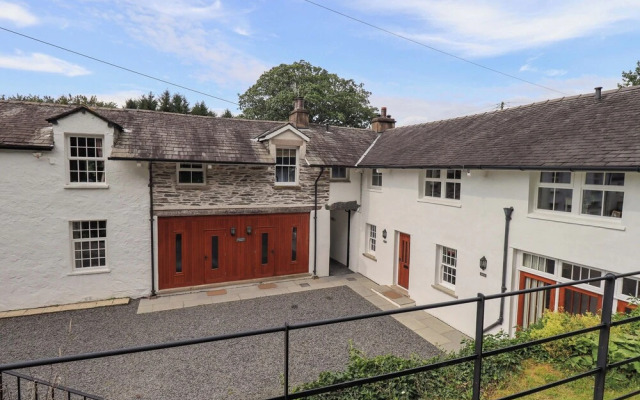 Abbots Reading Suite