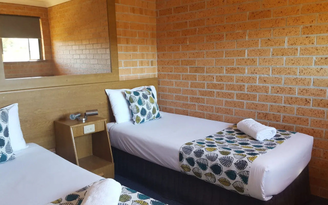 Royal Palms Motor Inn