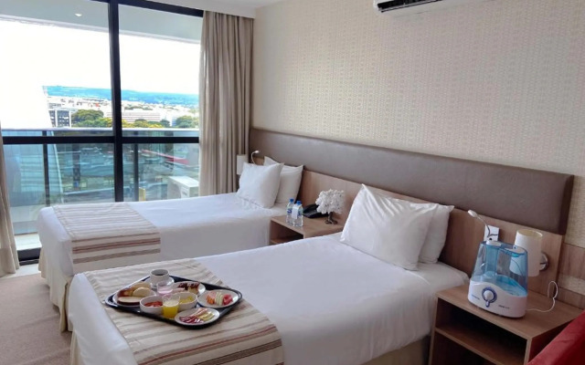 Athos Bulcão Hplus Executive