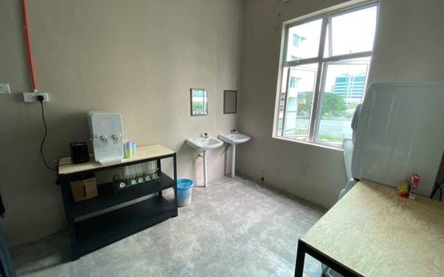 DWJ Backpacker Hostel