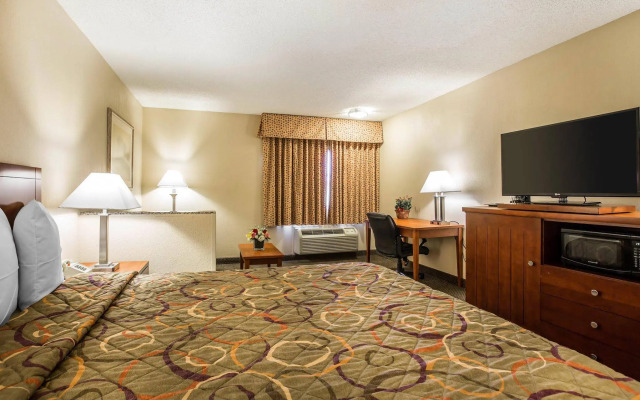 California Inn and Suites Bakersfield