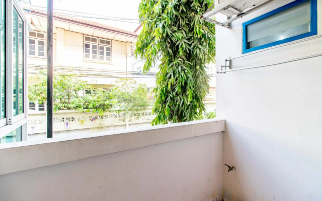 Riski Residence Bangkok-noi
