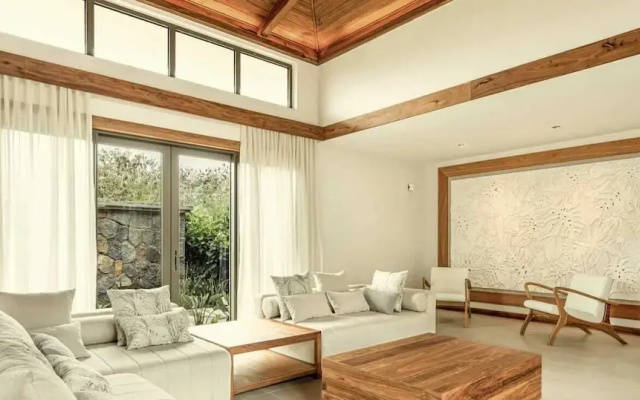Jacaranda Luxury Villas by Maritim