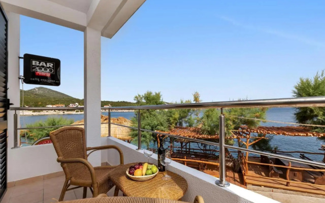 Rooms by the sea Cove Pokrivenik, Hvar - 2069