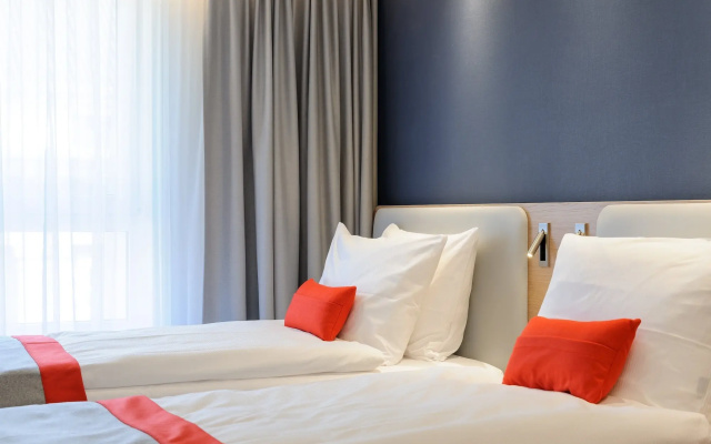 Holiday Inn Express Berlin - Alexanderplatz by IHG
