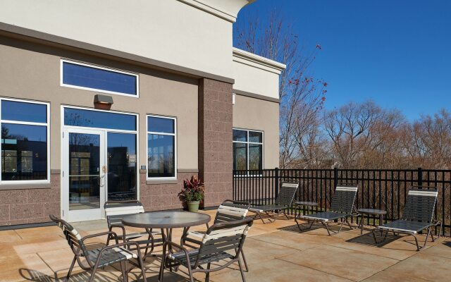 Hampton Inn & Suites Rogers