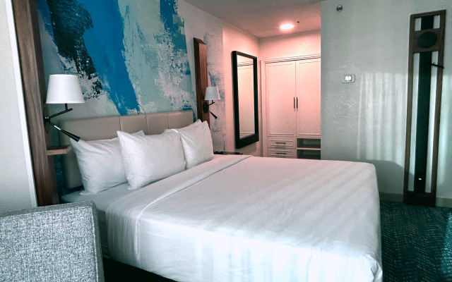 Fort Pontchartrain Detroit, a Wyndham Hotel
