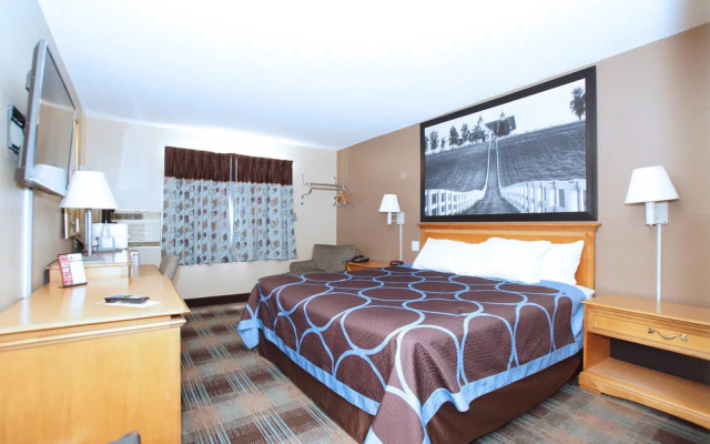 Super 8 Elkhart