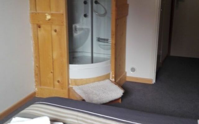 Hotel Bar Restaurant Les Gentianes