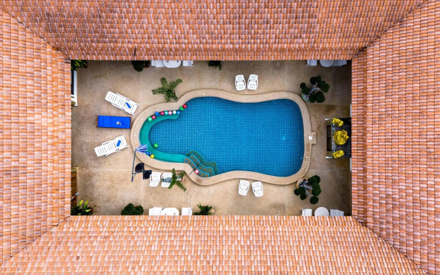 Siam Court