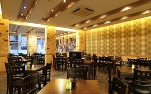 The Holic Hotel