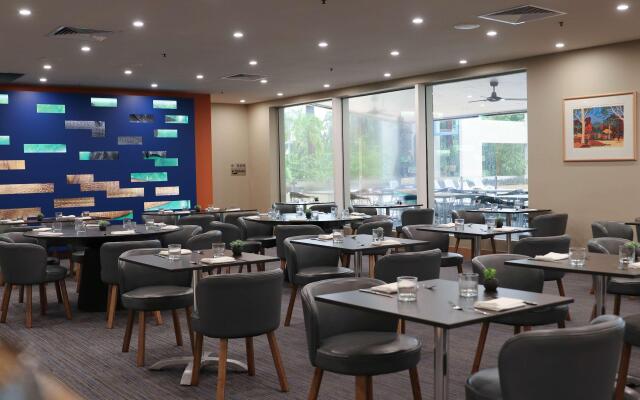 DoubleTree by Hilton Darwin Esplanade