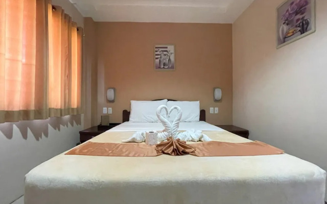 Argao Seabreeze Hotel powered by Cocotel