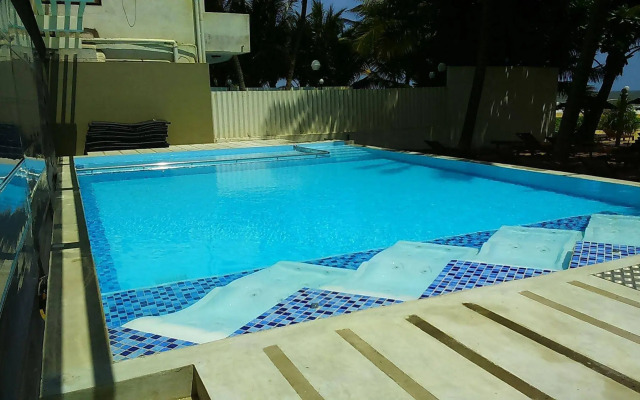 Beacon Beach Hotel