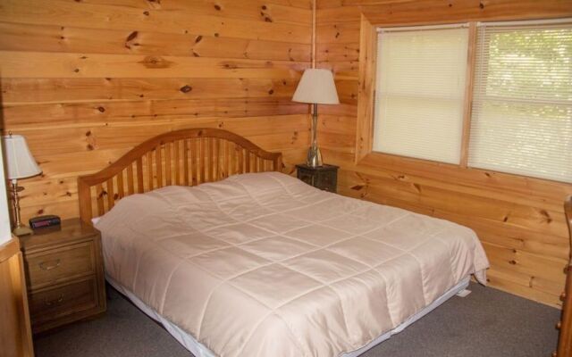 13 Serenity - 6 Br Cabin