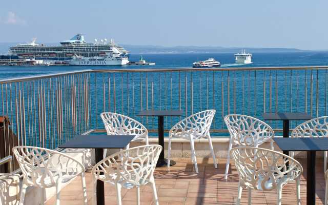 Galeria Valeria Seaside Downtown - MAG Quaint & Elegant Boutique Hotel
