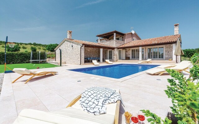 Awesome Home in Krnica With Sauna, Wifi and 3 Bedrooms