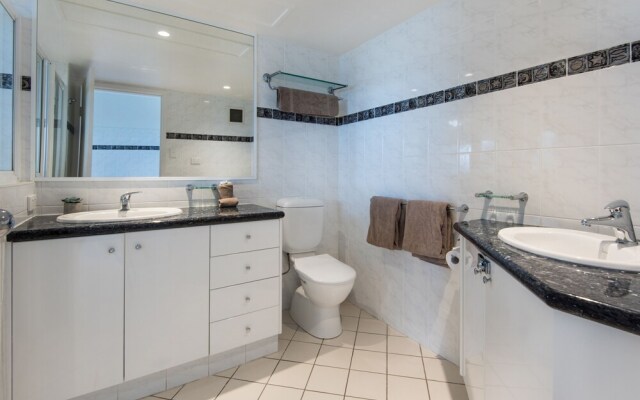 Lagoon 202 on Hamilton Island