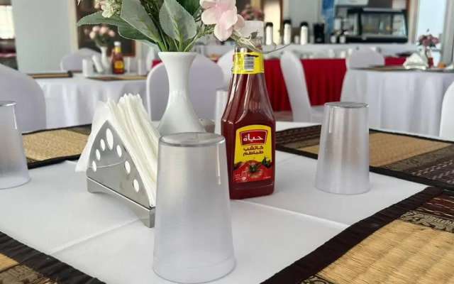 Al Ayjah Plaza Hotel