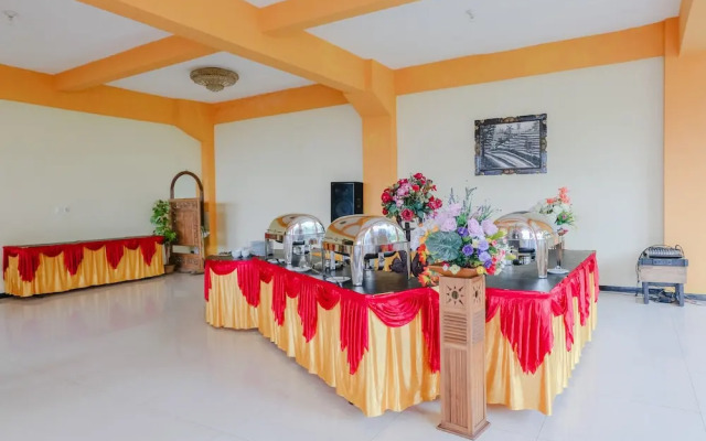 Capital O 893 Grand Pujon View Hotel