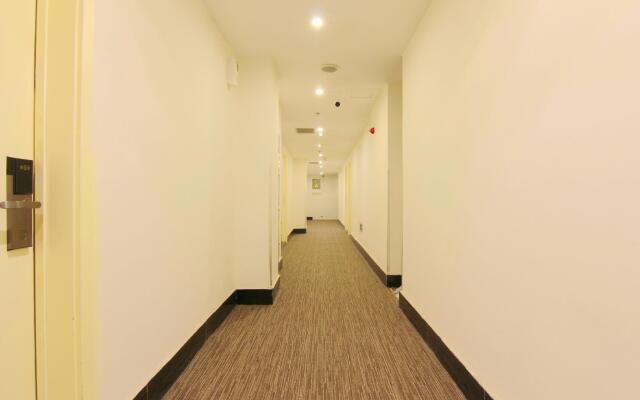 Hanting Hotel Chongqing Yangjiaping Pedestrian Street MixC