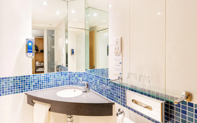 Holiday Inn Express Dundee by IHG