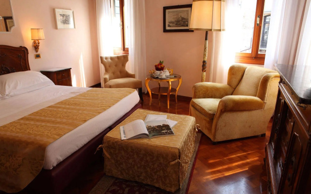 Pensione Accademia - Villa Maravege