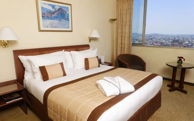 Carlton Hotel