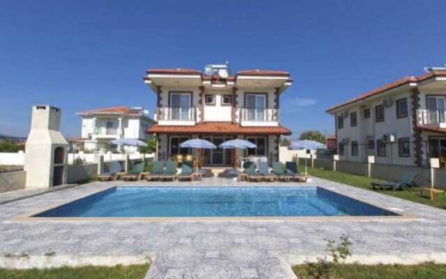 Mutlu Yasam Villalari 6 Bedrooms