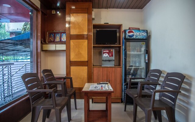 OYO 13321 Hotel Lakshmi Paradise