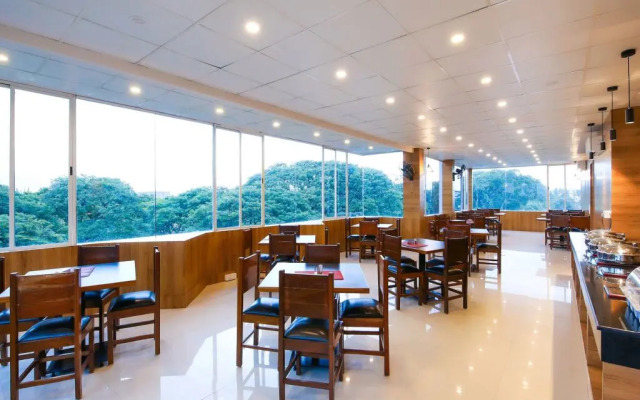 The Dawn Hotel by OYO Rooms