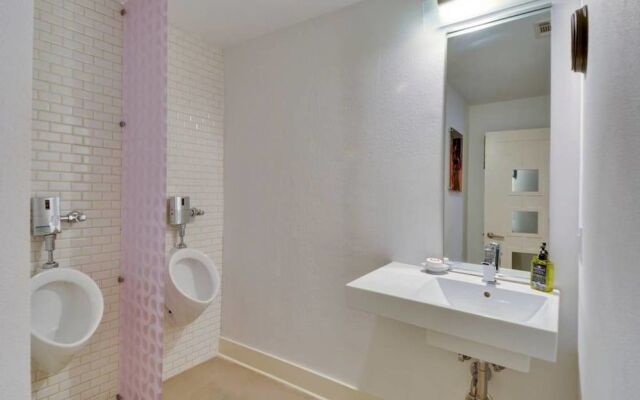 Ultimate Escape w/ Basketball Court by Domio