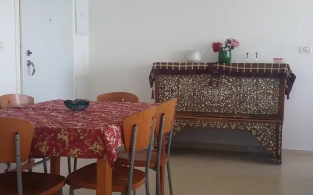 Beautiful 5 Rooms In Front The Sea