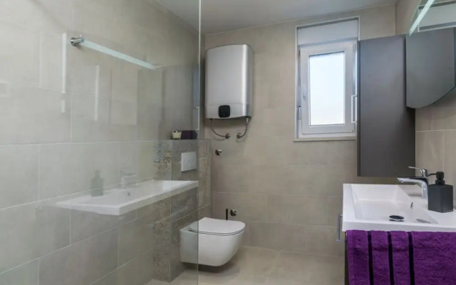 Villa Gloria Comfortable Holiday Residence