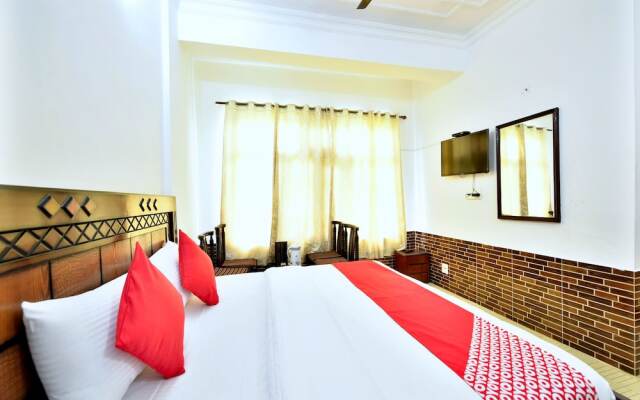 OYO 12443 Hotel Snowretreat