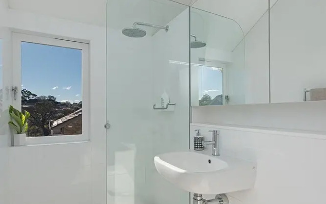Stunning Family Home 5mins to CBD H332