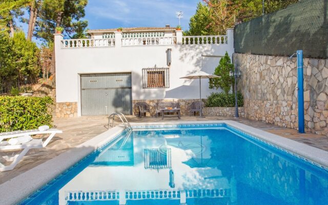 Holiday Home Private Swimming Pool Quietly Located 8.5 Km From Lloret de Mar