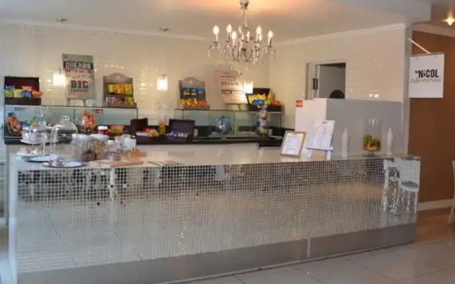 The Nicol Hotel