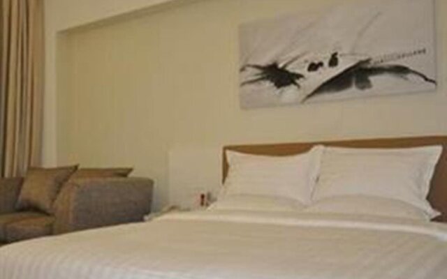 Mellow Orange Hotel