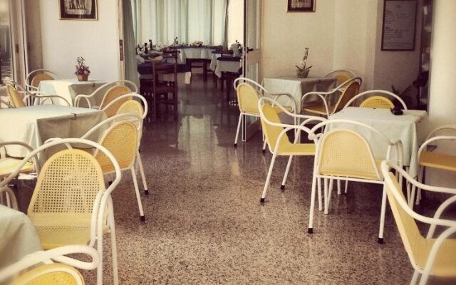 Hotel Serafini