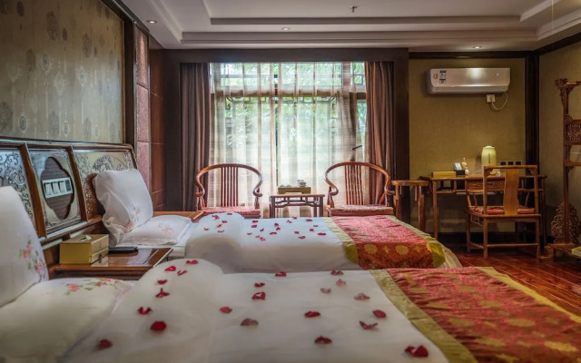 Floral Hotel Lijiang Taohua Island Gudao Boutique